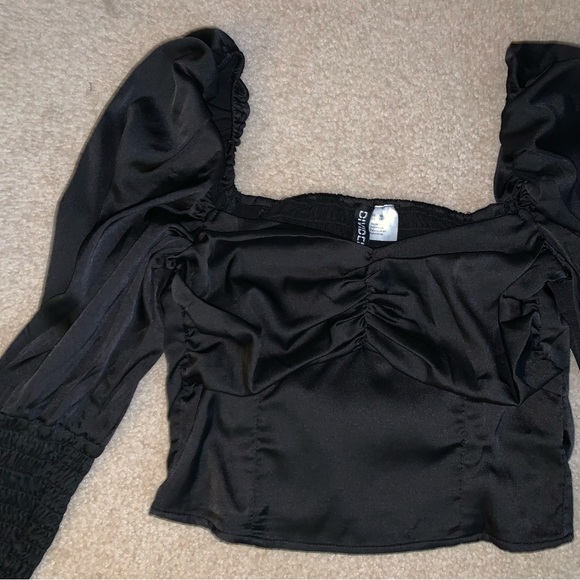 H&M Puff Sleeve Top - Picture 1 of 4